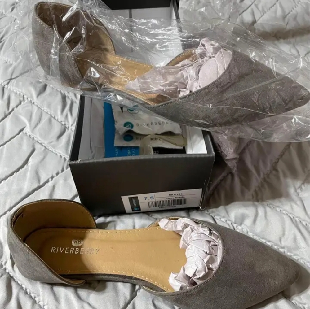 Riverberry shoes size 7.5 to 8 - Picture 2 of 4